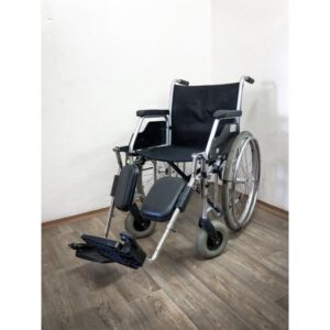 Servis 3600 4159 repas invalidní vozík s polohovacími stupačkami (půjčovna)