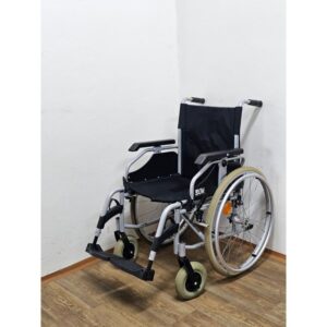 Sur 5329 repas mechanický invalidní vozík (půjčovna)
